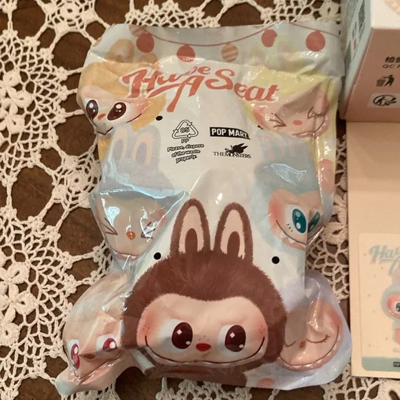 LABUBU, DOLL authentic POP MART,  Have A Seat - QUQU has QR code on box , Blue - Picture 3 of 12